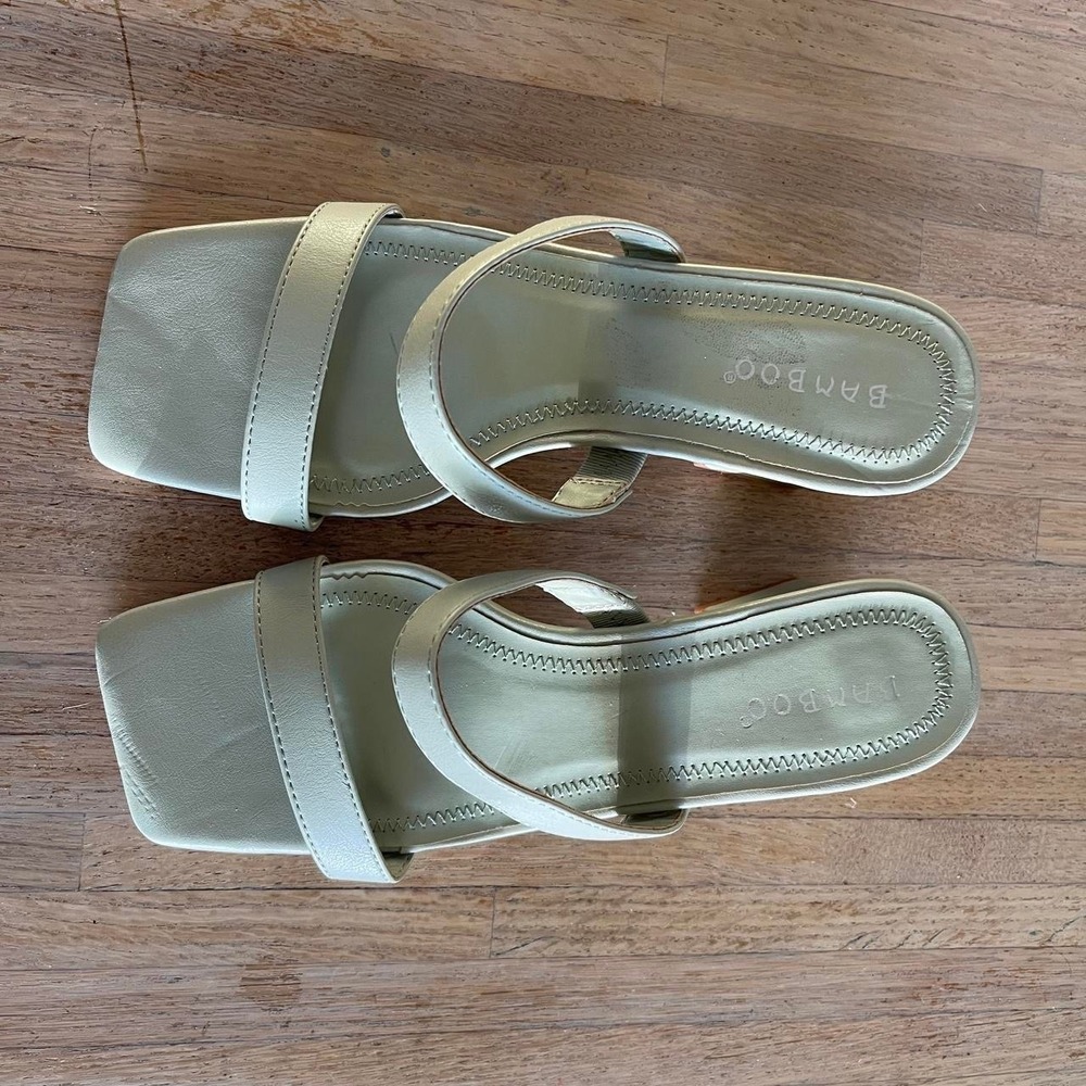 Bamboo Women's Light Blue Two Strap Square Toe‎ Block Heel Sandals Size 7.5 - Picture 2 of 7